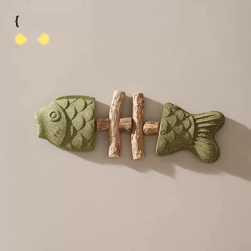 Fish-Shaped Cat Toy with Catnip