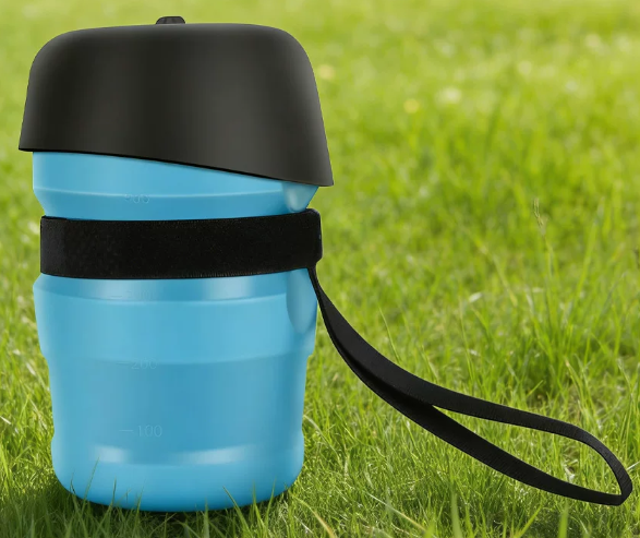 Portable Squeeze Water Bottle for Pets